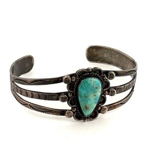 American Indian Fred Harvey 1920’s unmarked turquoise and silver bracelet 17.2g